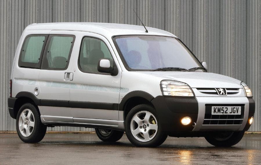  Peugeot Partner Tepee 2003 года  (фото 16 из 22)